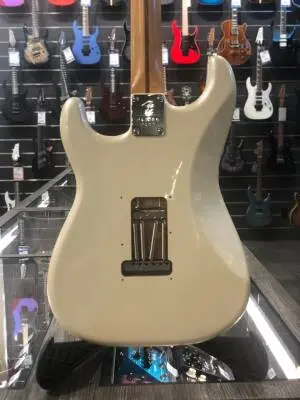 Fender - 014-7312-323 2